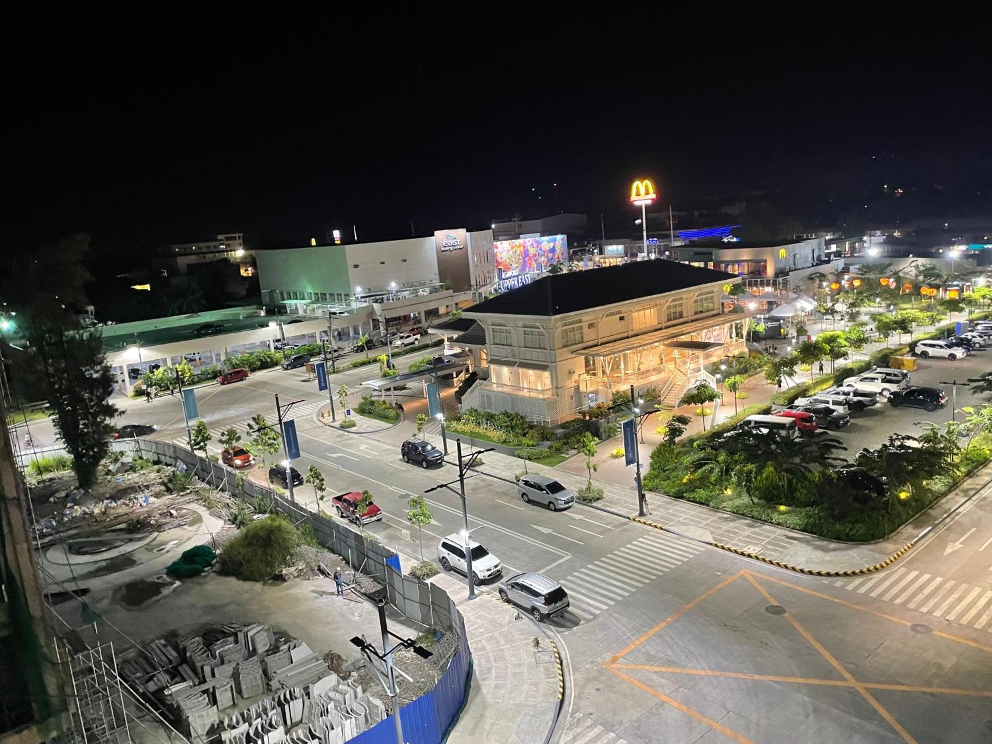Condo Home With Fast Wifi In Bacolod City 외부 사진